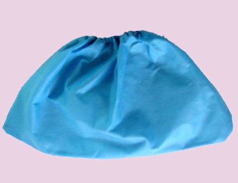 无纺布鞋套的广泛应用与优优无纺布网的资源优势